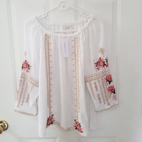 Womens Blouse NWT - Picture 1 of 3